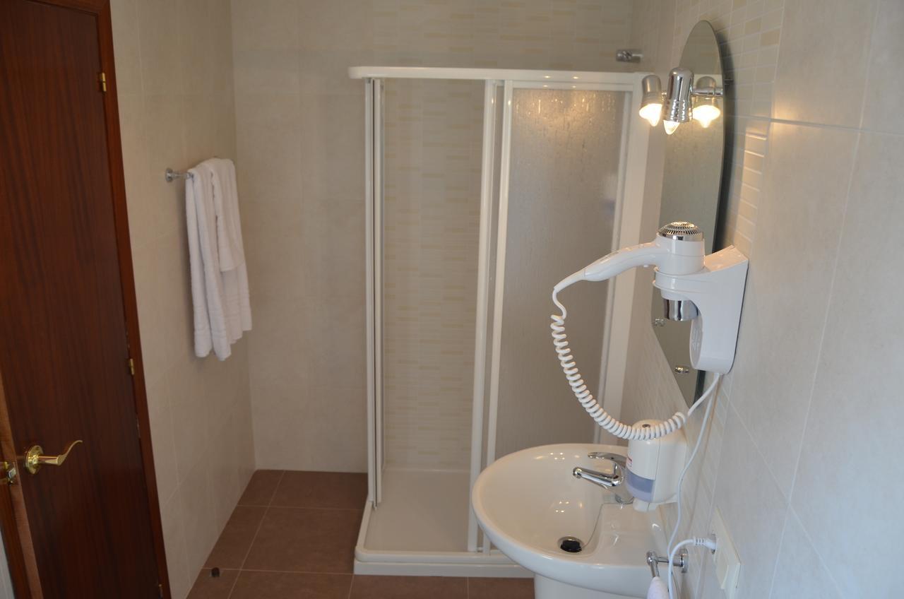 Del Peregrino Hotel Arzua Luaran gambar